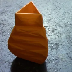 Simple triangle "Vase"