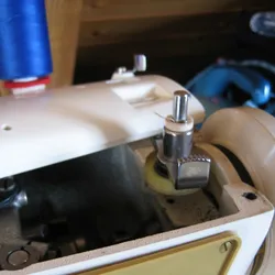 Bobbin winder tire for Singer 237
