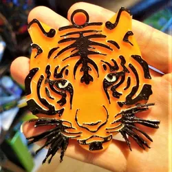 tigre multi-couleur