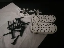 Vibration dampening feet (Sturdy and effective)