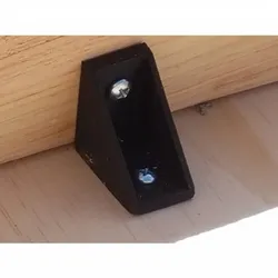 90 Degree Bracket