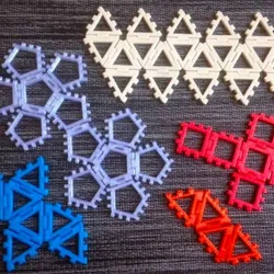 Customizable Hinged Polyhedra