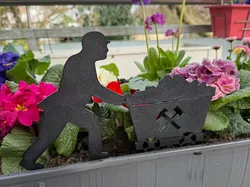 Garden stake/flower stake "Miner with Minecart" - Free 3D Print Model
