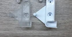 Indesit freezer door locking mechanism