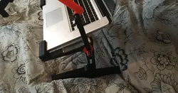 Macbook pro - bed stand