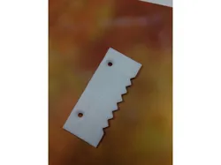 Hanging clip for gallery wrap canvas