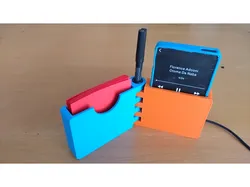 charging dock for the lightPhone 3