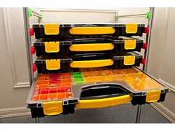 Extrusion shelving system