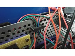 Parametric cable clip for perforated plates