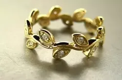 Wedding bands with leafs 3D print model