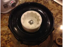 Coupler for Living Solutions Personal Blender