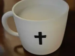Coffee Cup Planter w/Cross - for fake plants (Lg) - Free 3D Print Model