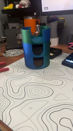 Stackable belt holder