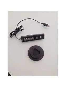 Vertical Support Trust USB Hub