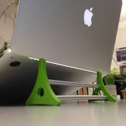 MacBook Holder / Increase
