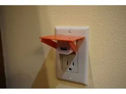 Outlet Charging Tray