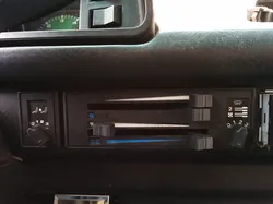 Fan and climate control knobs and levers for 1985 Vanagon (T3)