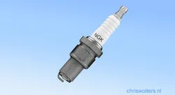 Suzuki GT750 Spark Plug