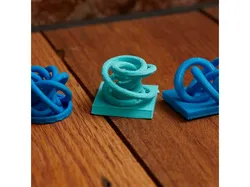 GE's "Knot Penholder"