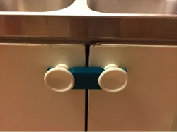 Customizable cupboard locking bolt like thingie