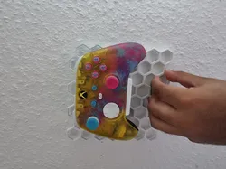 Honeycomb Storagewall Xbox Controller Holder Remix