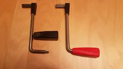 Swing handle knob