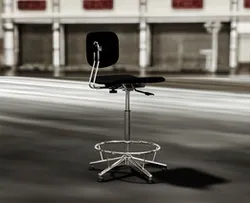 Swivel chair