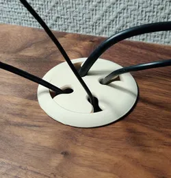 Table cable guide