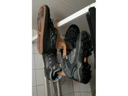 Shoe hanger