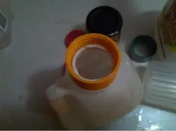 Screw-on collar for milk jug funnels