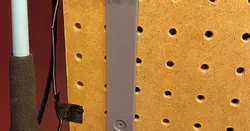 Solder sucker wall mount holder by Asus1357 | Download free STL model | Printables.com