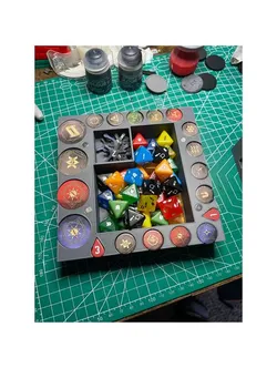 Warcrow token and dice box