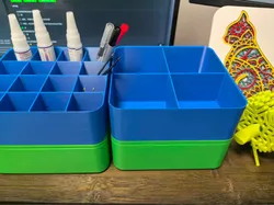 Stackable Box with Lid (4x4 customizable) - Free 3D Print Model