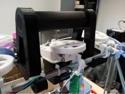 Reprap Mendel Tricolor easy transport handle