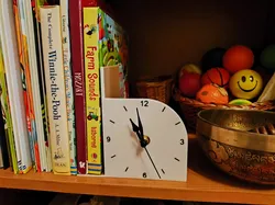 Book Nook clock - Free 3D Print Model