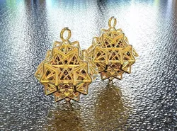 BRO WOVEN OCTAHEDRON EARRING 3D print model