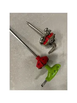 Revolvis - M6 screws holder