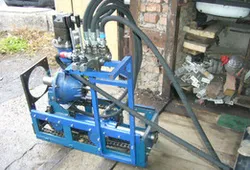 HDD pit launch machine