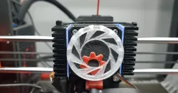 Extruder Gear Spinner