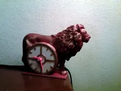 Lion Clock