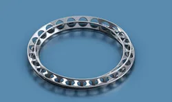 Möbius chain bracelet one detail