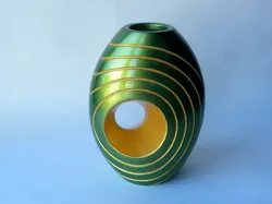 Vase 9