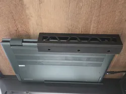 Soportes de montaje para portátil bajo escritorio - Modelo de impresión 3D gratuito